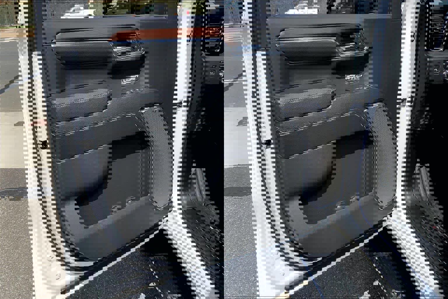 Used 2024 GMC Sierra 1500 Denali w/ Denali Reserve Package image 21