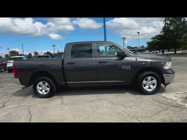 Used 2022 RAM 1500 Classic SLT image 10