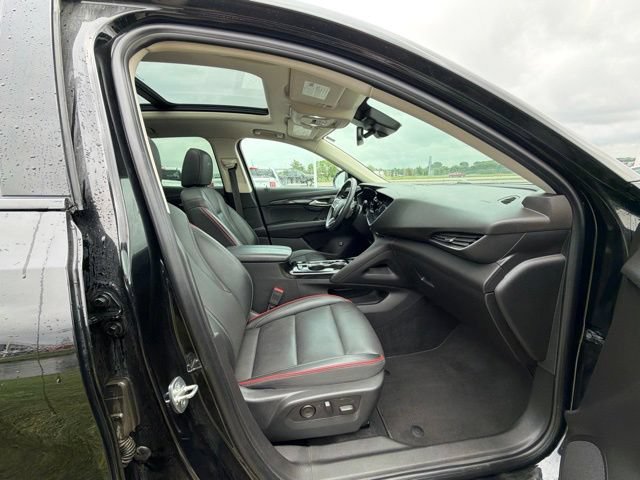 Certified 2022 Buick Envision Essence w/ Sport Touring Package AWD/4WD image 11