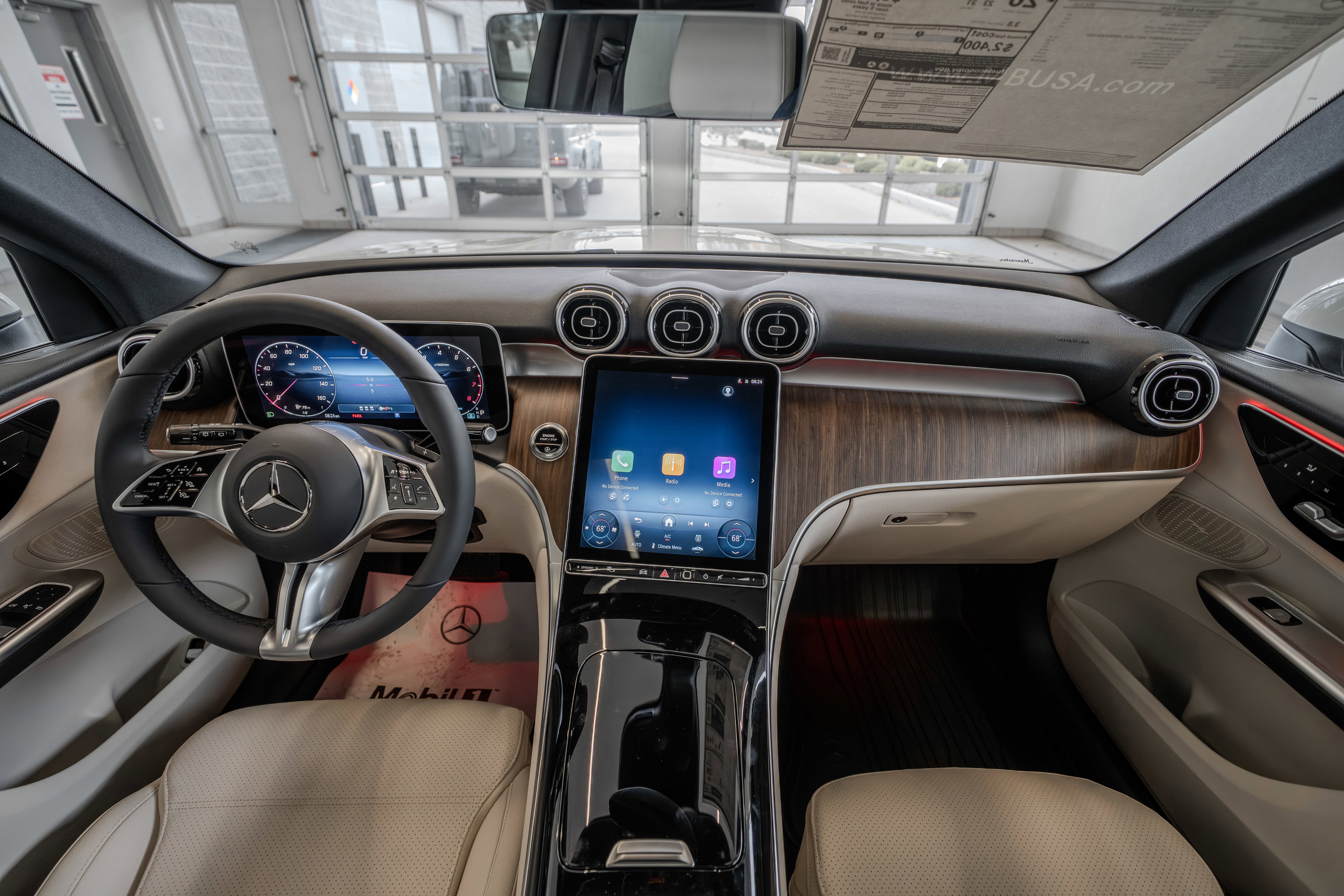 New 2026 Mercedes-Benz GLC 300 4MATIC image 8