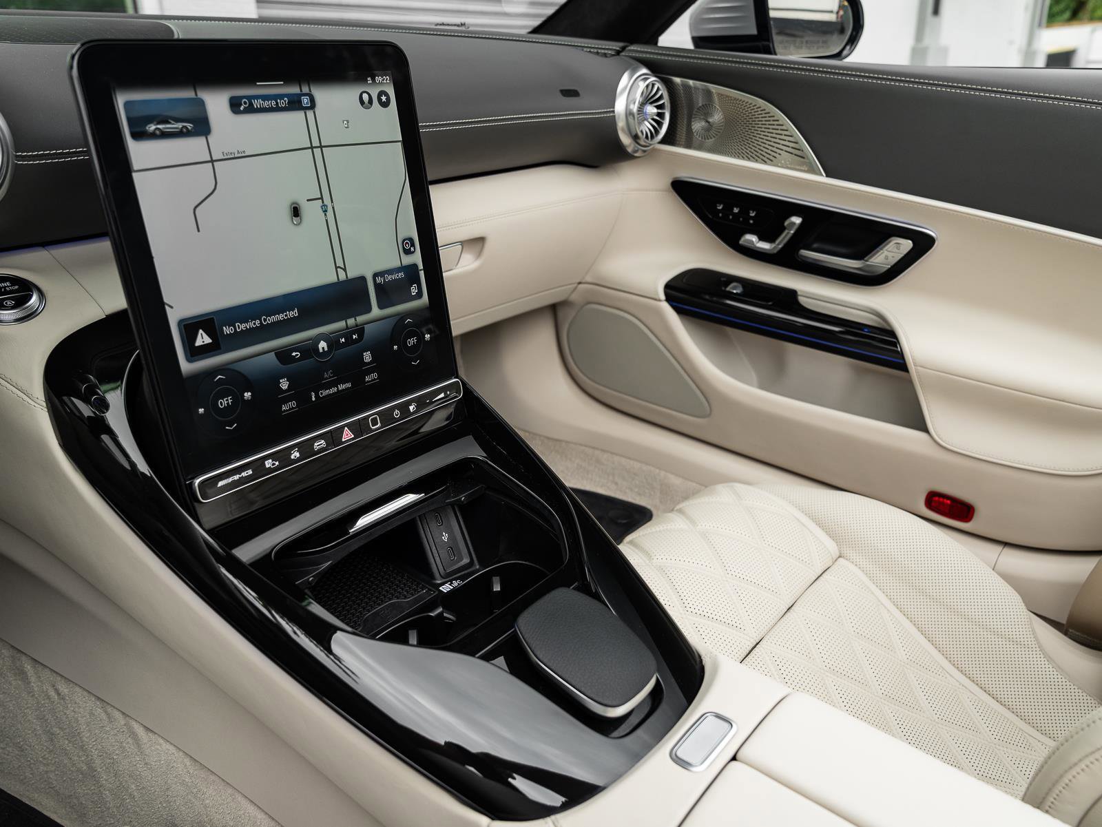 Used 2022 Mercedes-Benz SL 55 AMG 4MATIC image 22