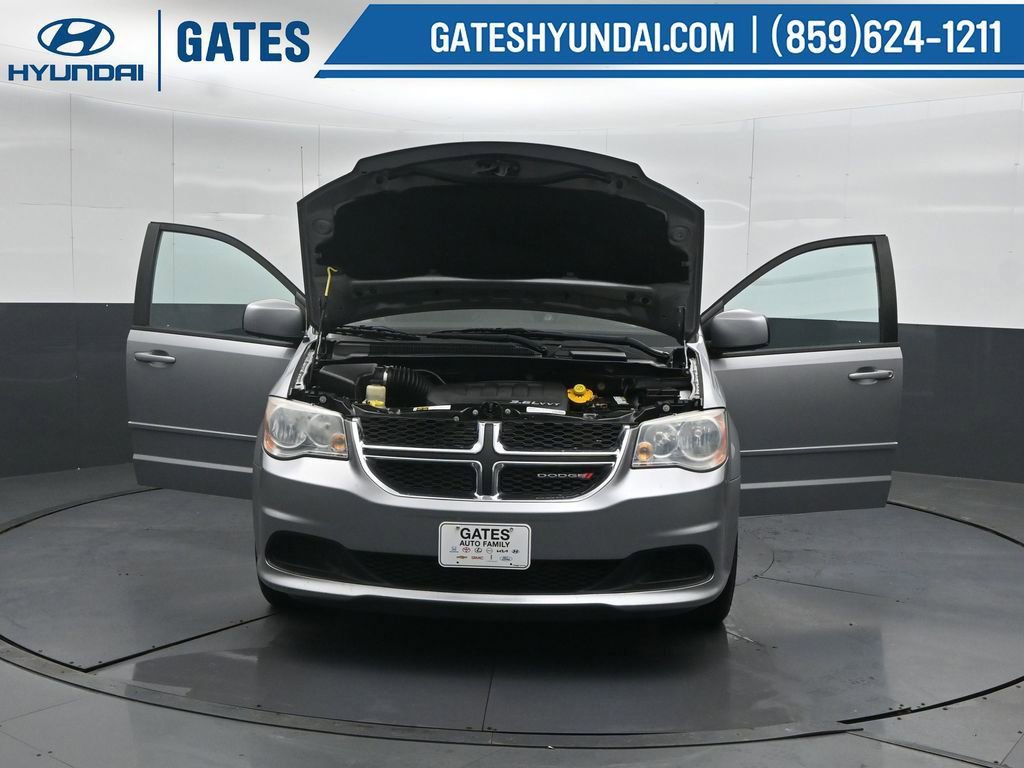 Used 2016 Dodge Grand Caravan SE FWD image 52
