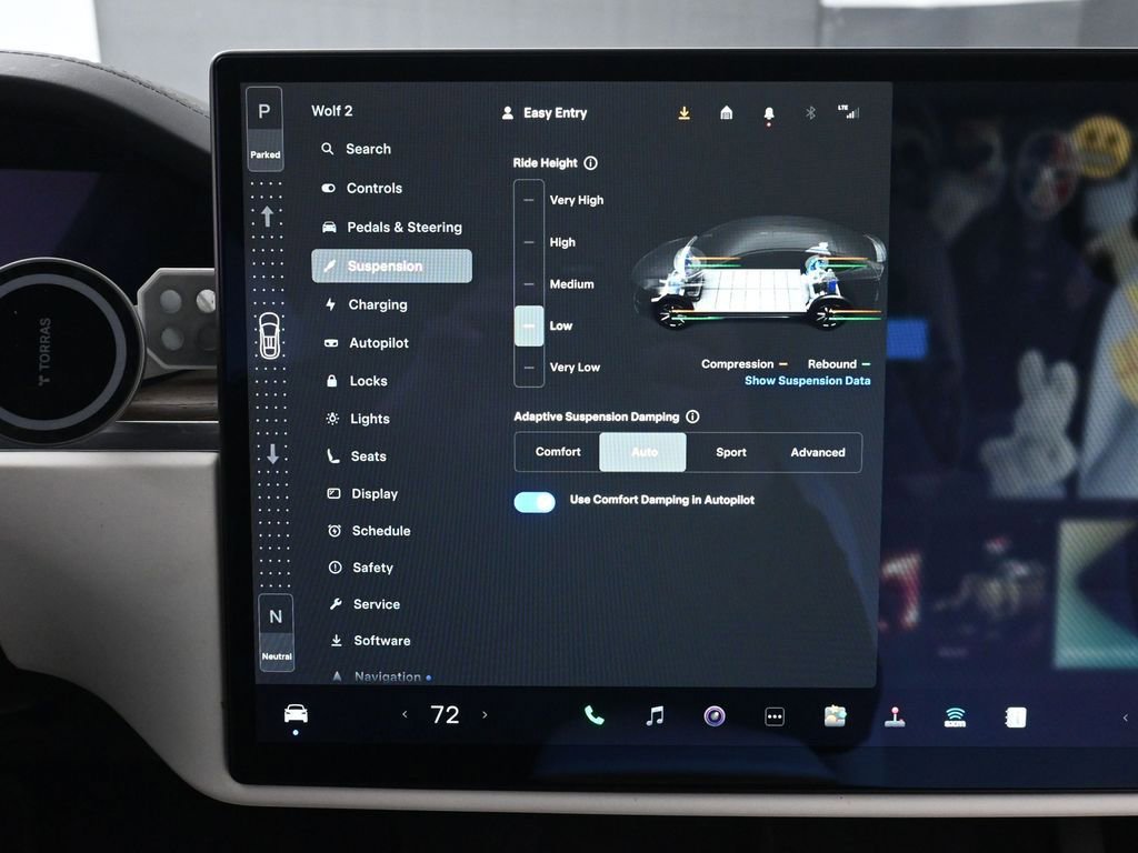 Used 2022 Tesla Model X image 29