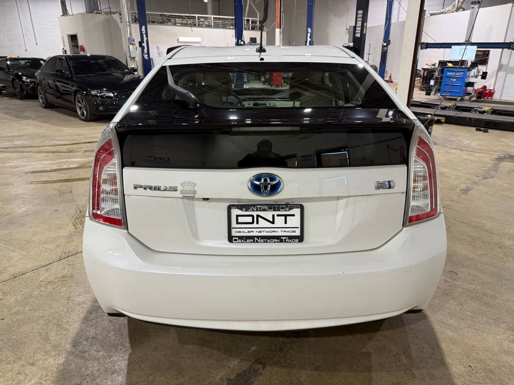 Used 2014 Toyota Prius Three image 5