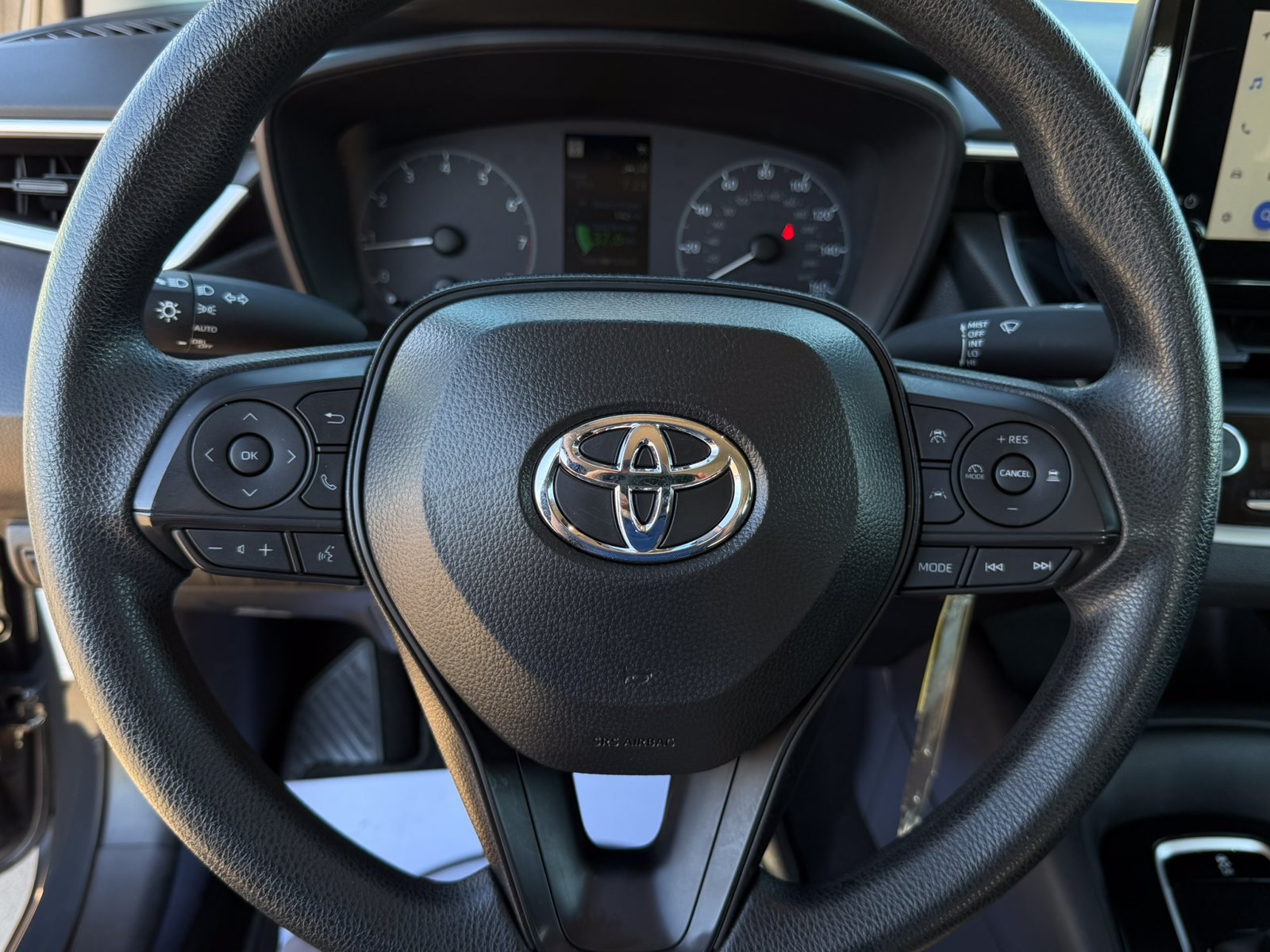 Used 2025 Toyota Corolla LE FWD image 22