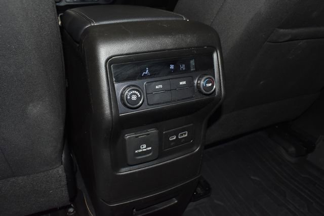 Used 2023 GMC Acadia SLE w/ Driver Convenience Package image 34