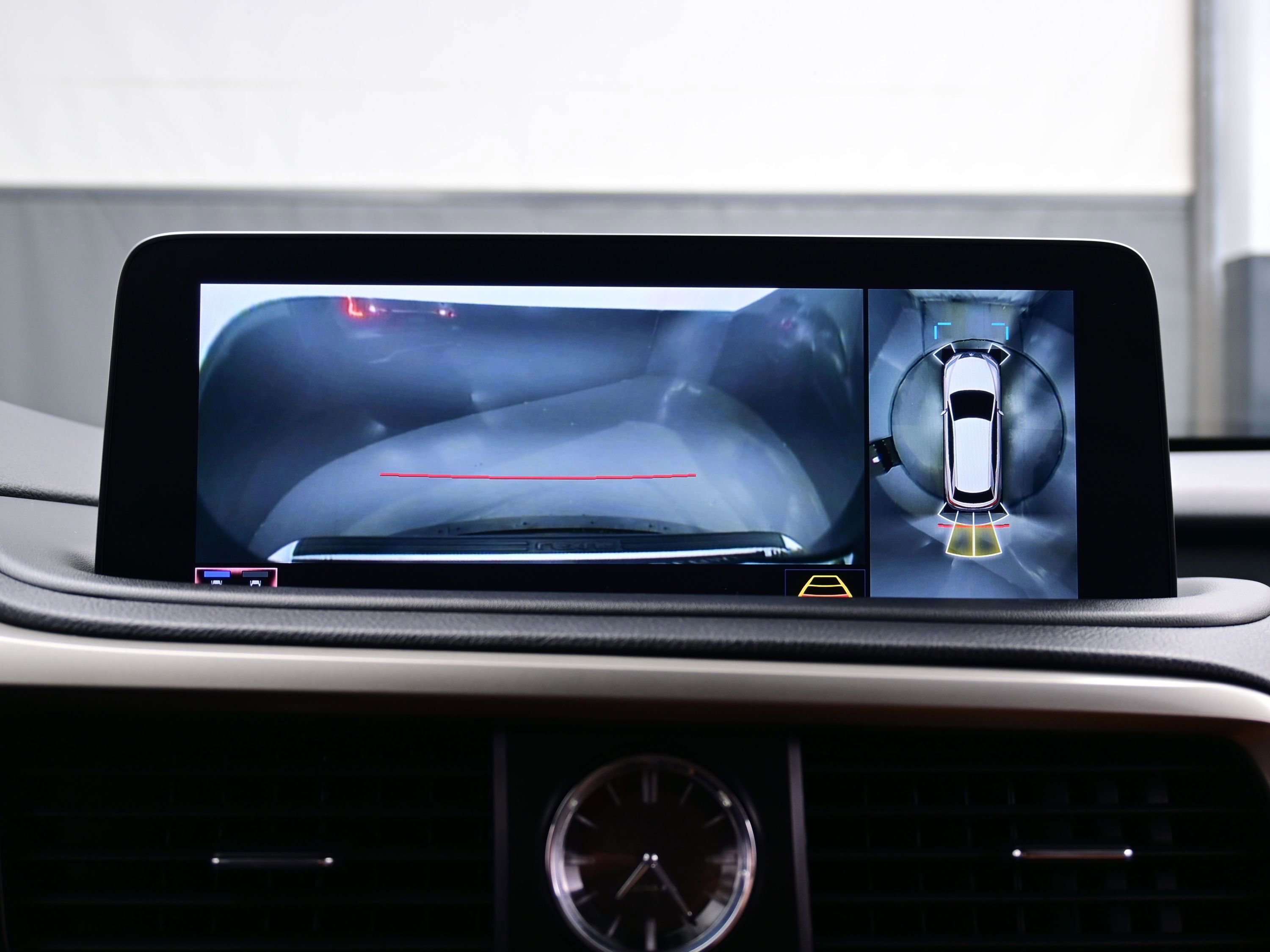 Used 2022 Lexus RX 350L Premium image 20