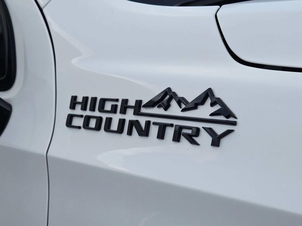 Used 2021 Chevrolet Tahoe High Country w/ Premium Package image 22