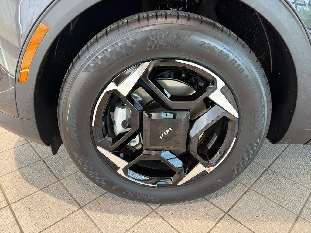 Certified 2026 Kia Sportage EX FWD image 9