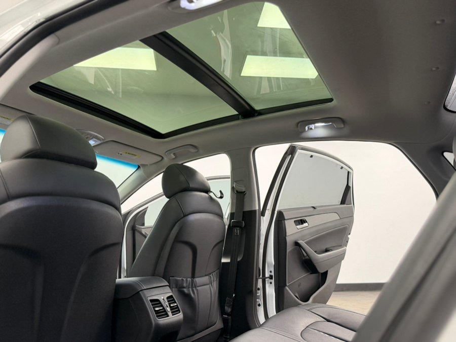 Used 2019 Hyundai Sonata Limited w/ Ultimate Package 04 FWD image 45