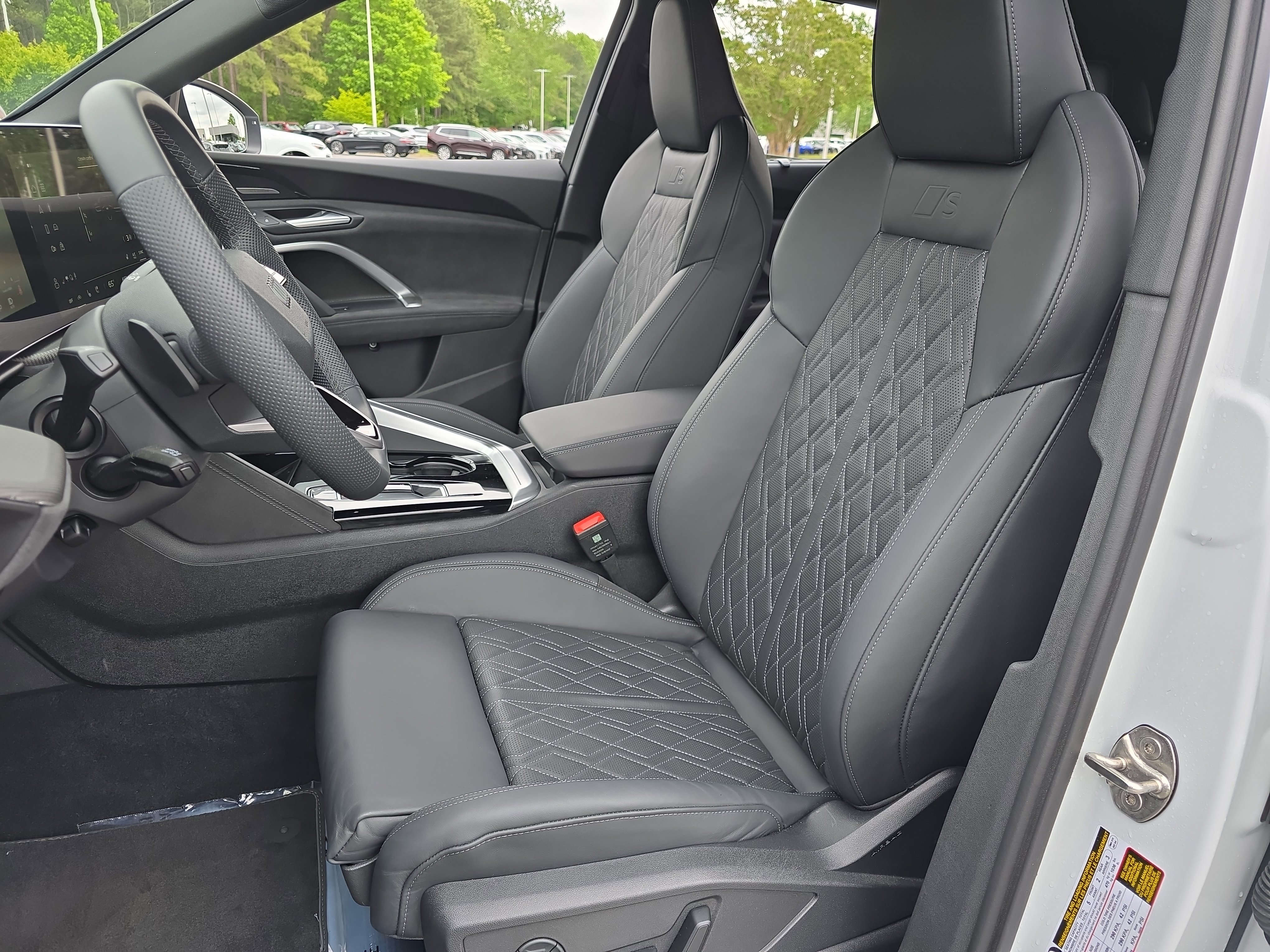 Used 2025 Audi SQ5 Premium Plus w/ Premium Plus Package AWD/4WD image 15