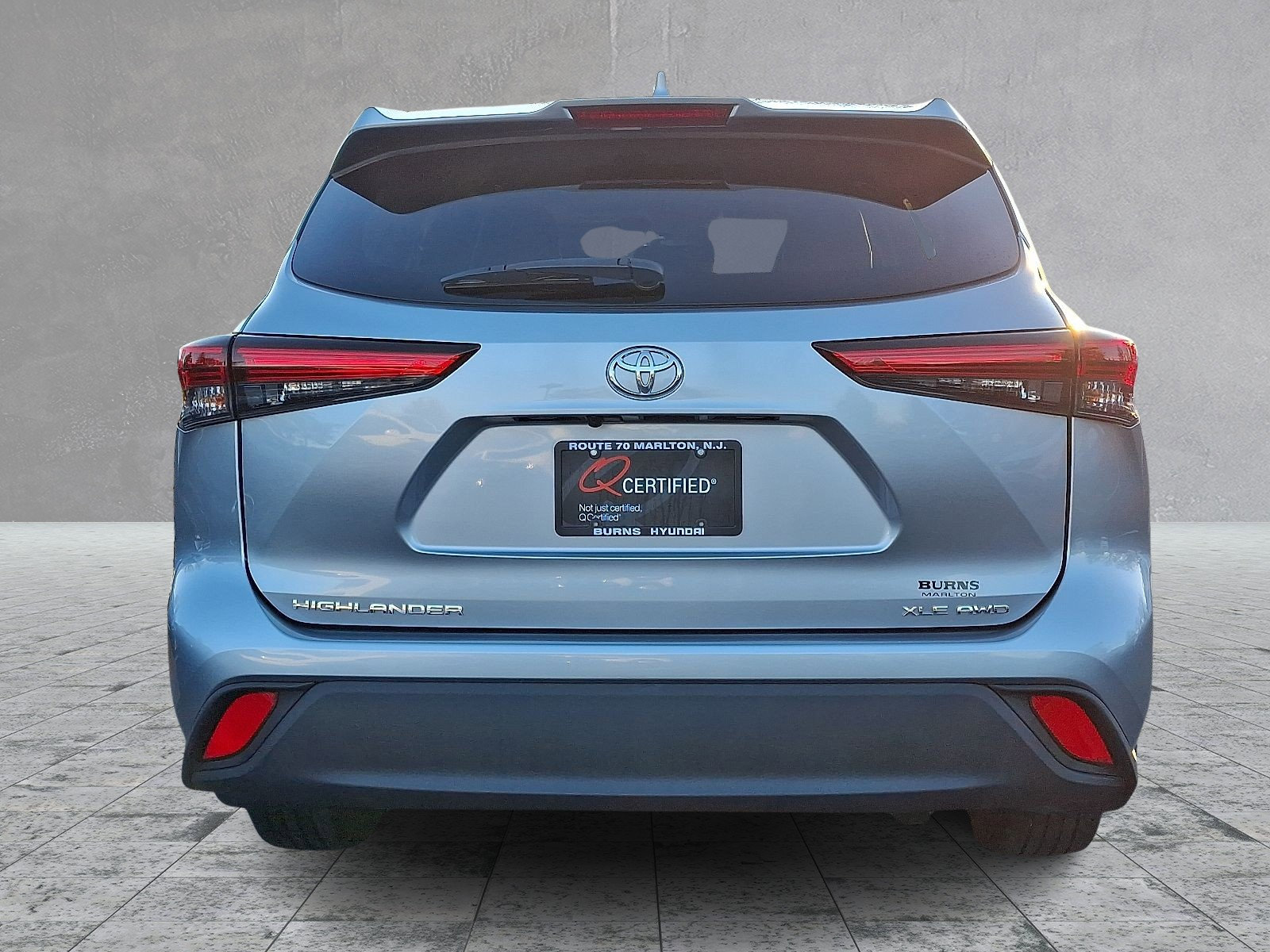 Used 2020 Toyota Highlander XLE image 9