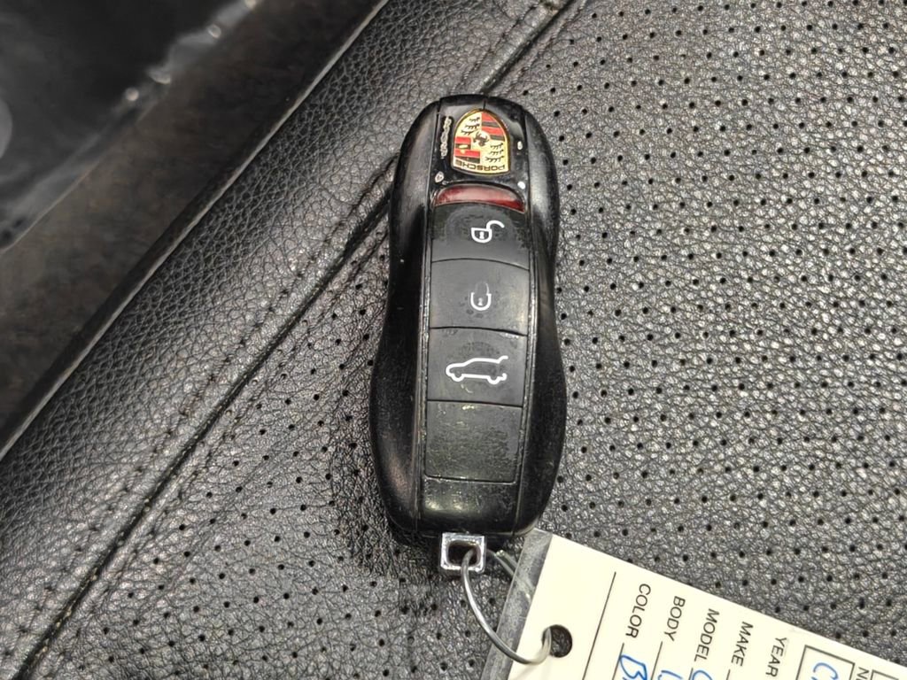 Used 2012 Porsche Cayenne image 10