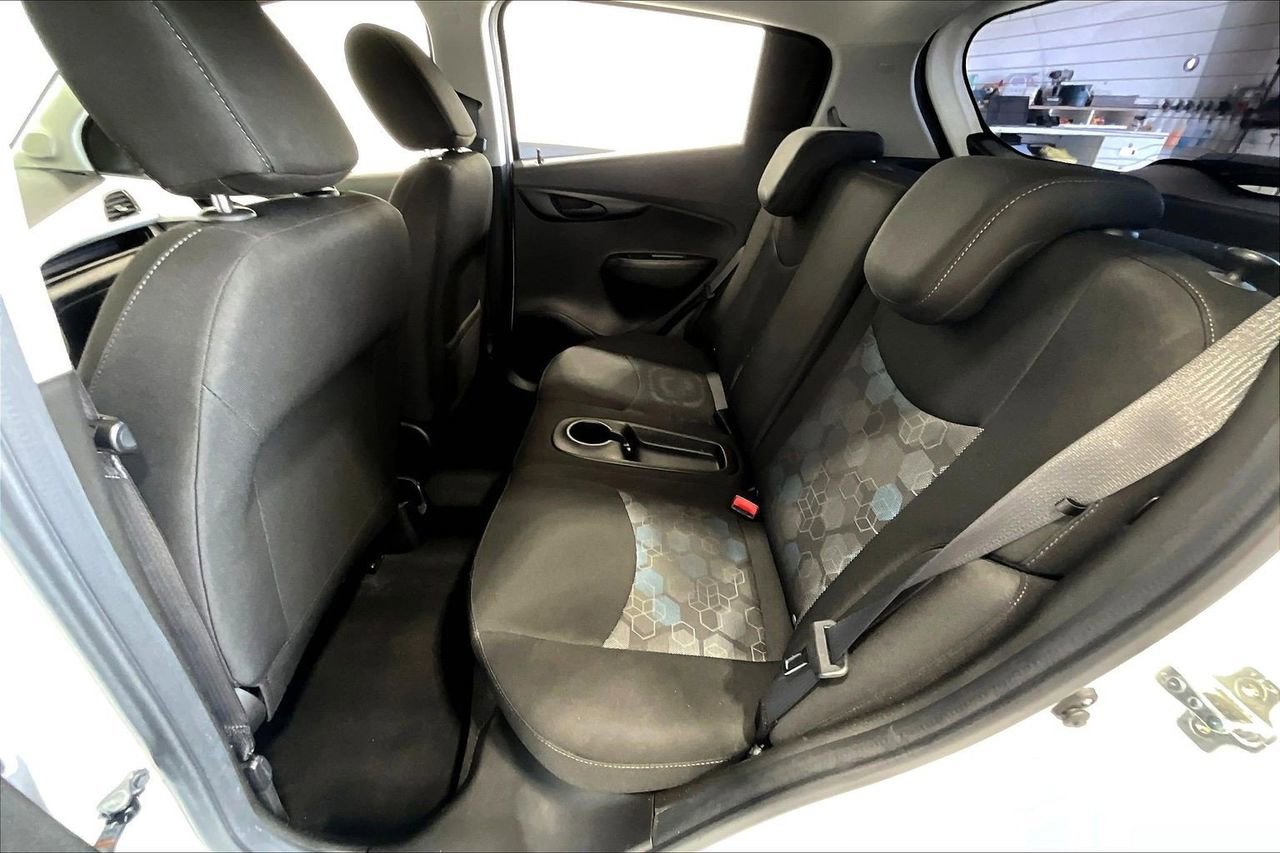 Used 2016 Chevrolet Spark LT image 19