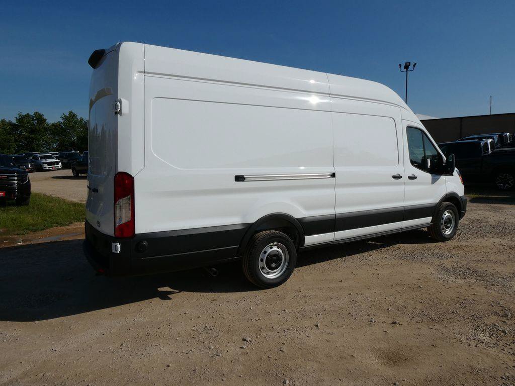 New 2026 Ford Transit 250 148 High Roof Extended w/ Load Area Protection Package RWD image 4