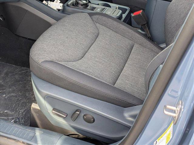 New 2025 Ford Maverick XLT w/ XLT Luxury Package image 4