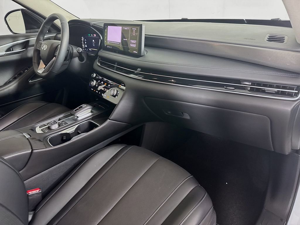 Certified 2026 INFINITI QX60 Luxe w/ Family Package image 39