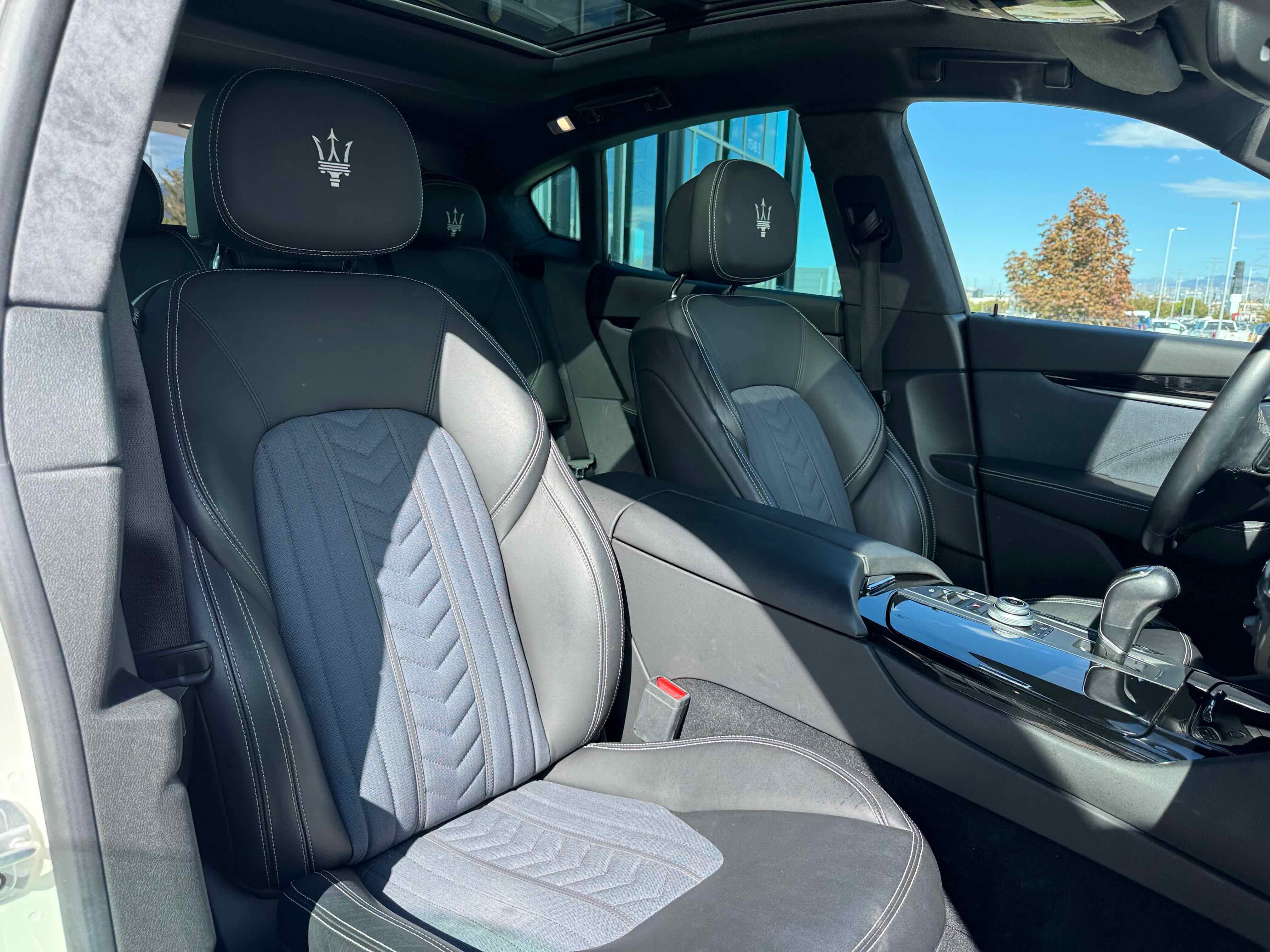 Used 2018 Maserati Levante GranLusso image 30