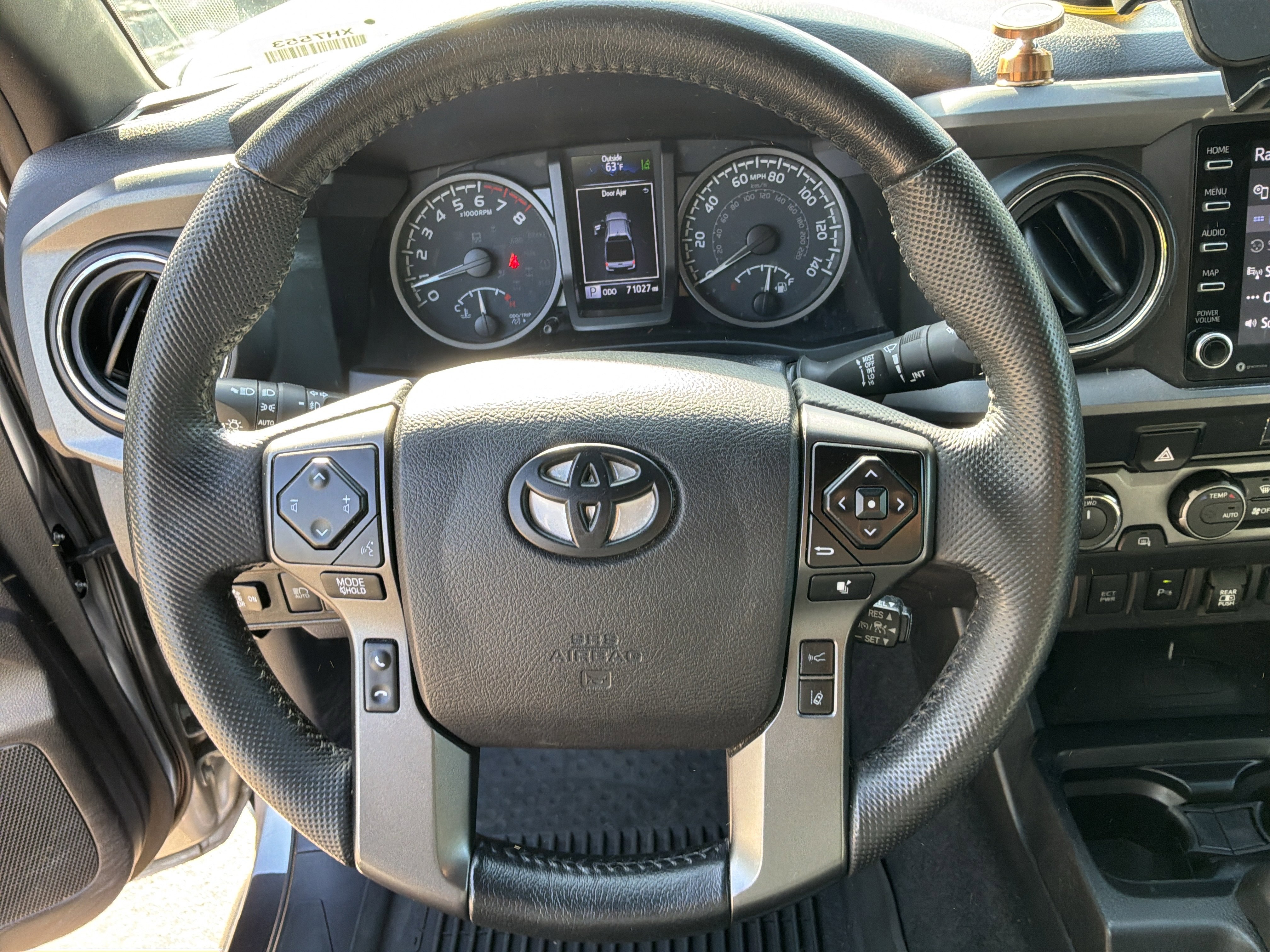 Used 2021 Toyota Tacoma TRD Sport w/ Technology Package AWD/4WD image 18