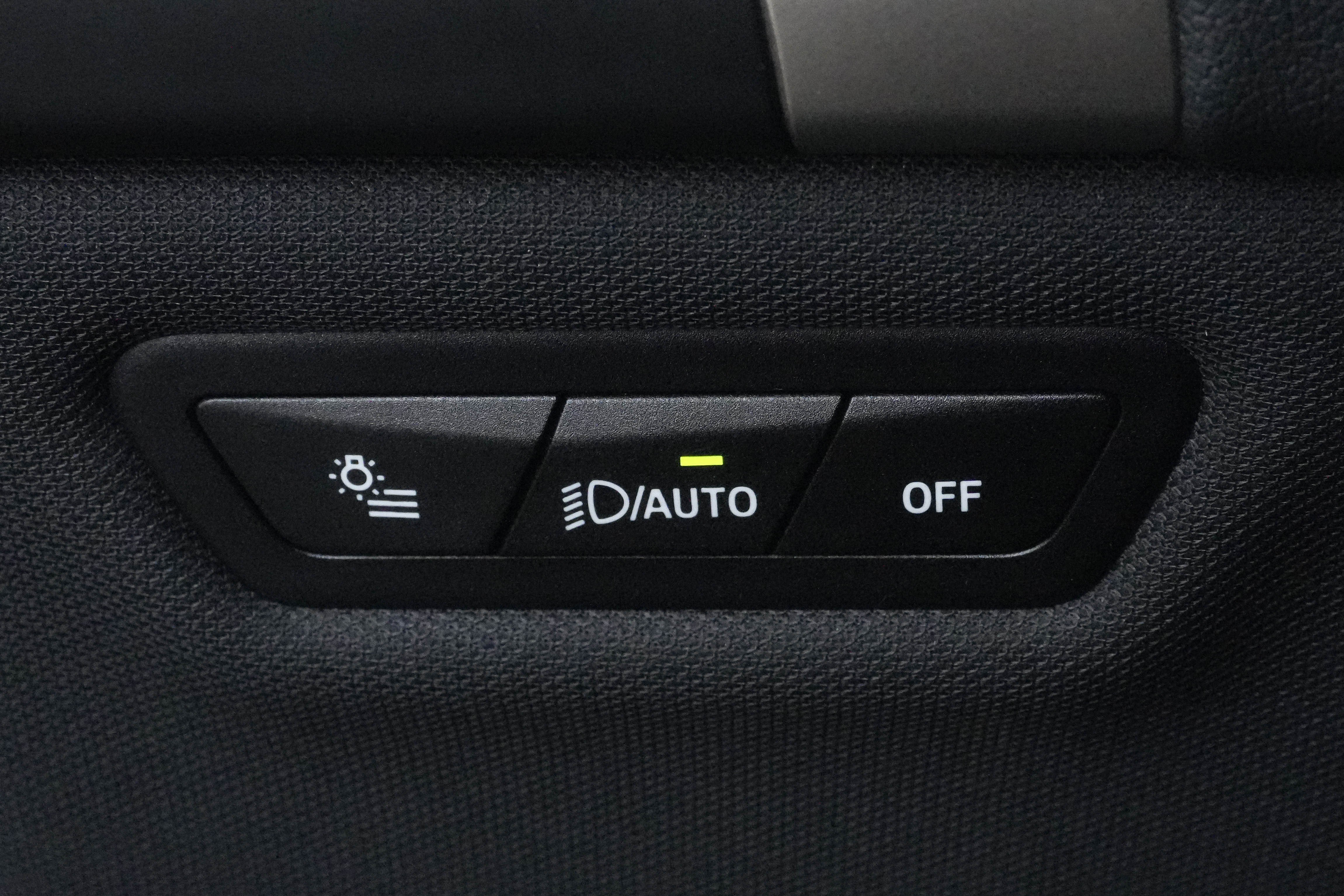 Certified 2024 BMW iX xDrive50 image 16