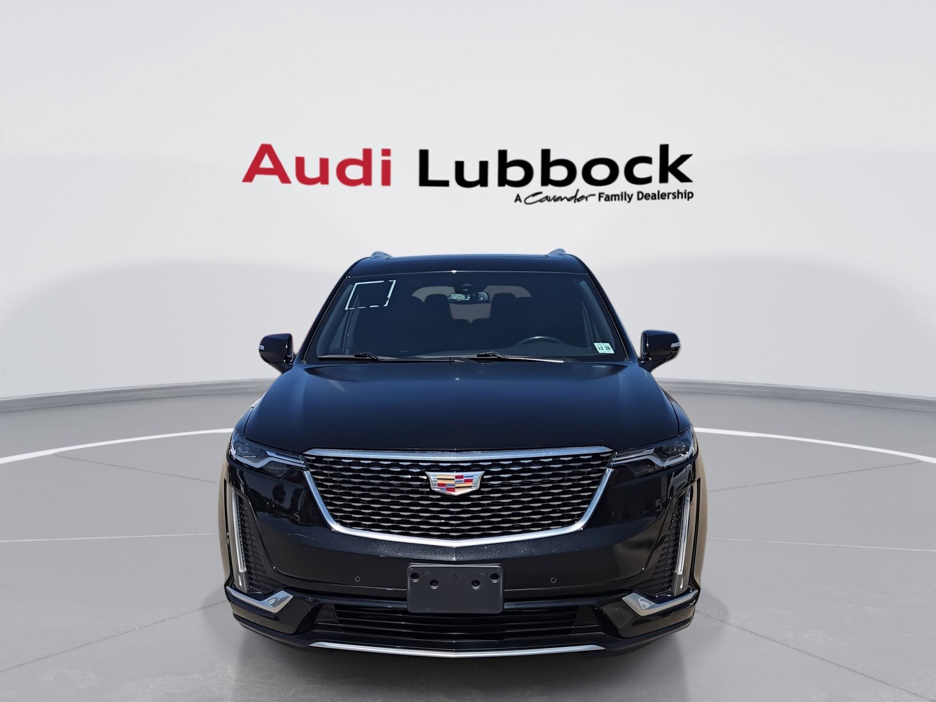Used 2024 Cadillac XT6 Luxury AWD/4WD image 3