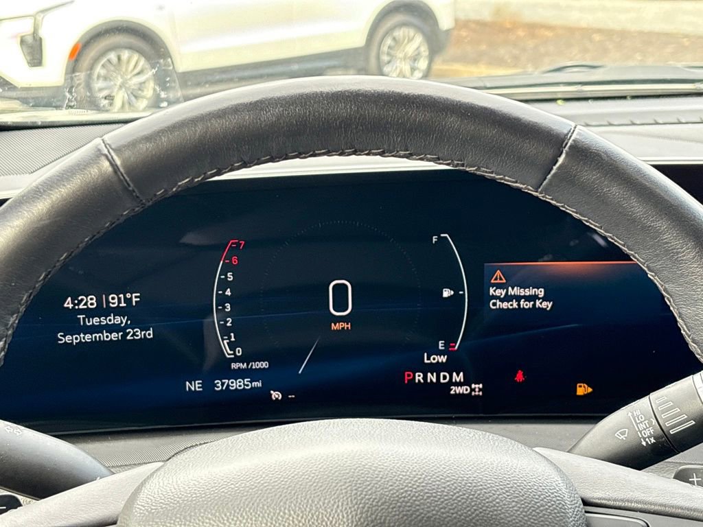 Certified 2024 Cadillac XT4 Luxury w/ Cold Weather Package image 16