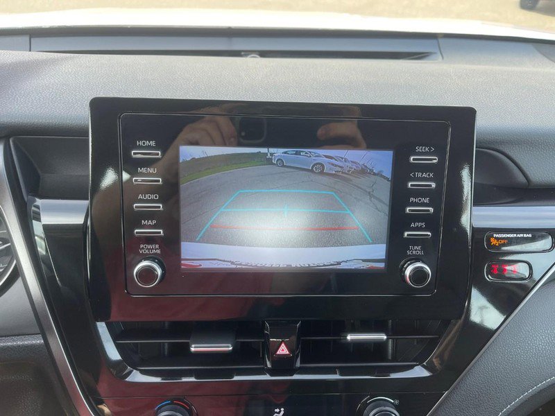 Used 2024 Toyota Camry SE image 25