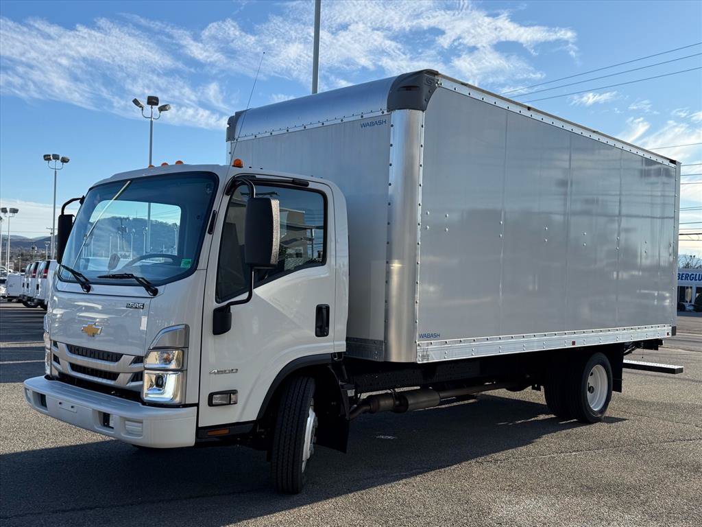 Used 2024 Chevrolet Low Cab Forward RWD image 8