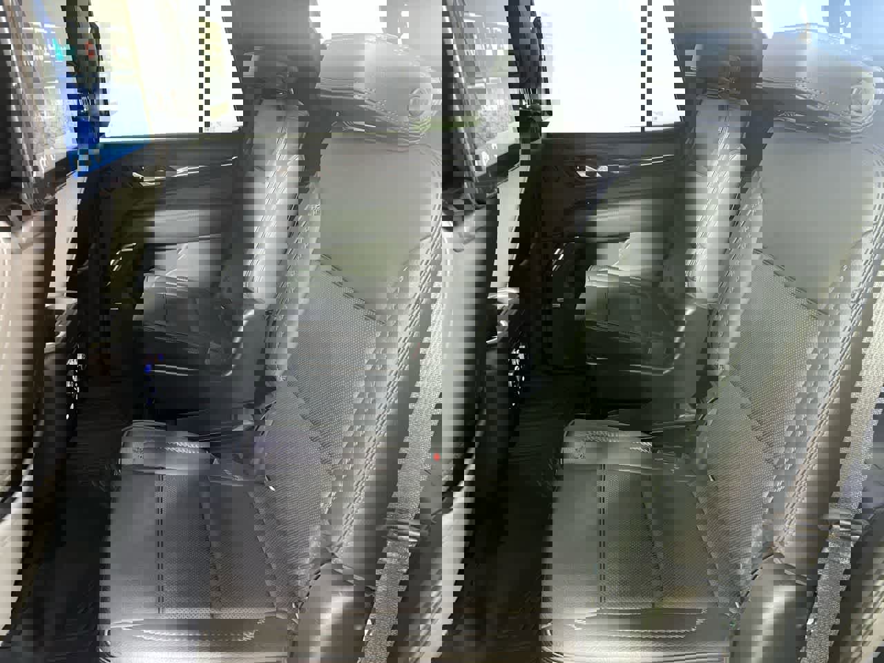 Used 2022 GMC Yukon Denali w/ Denali Ultimate Package image 29