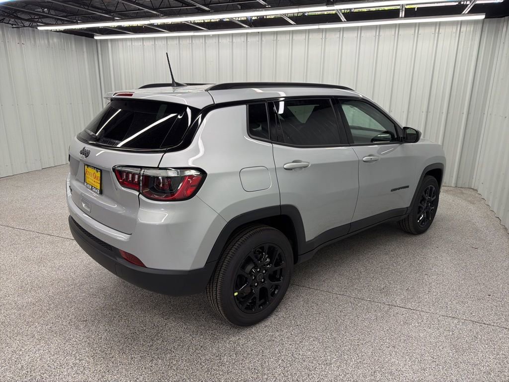 New 2026 Jeep Compass Latitude image 6