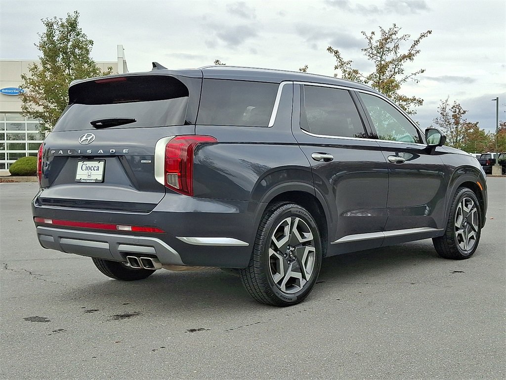 Used 2024 Hyundai Palisade Limited image 9