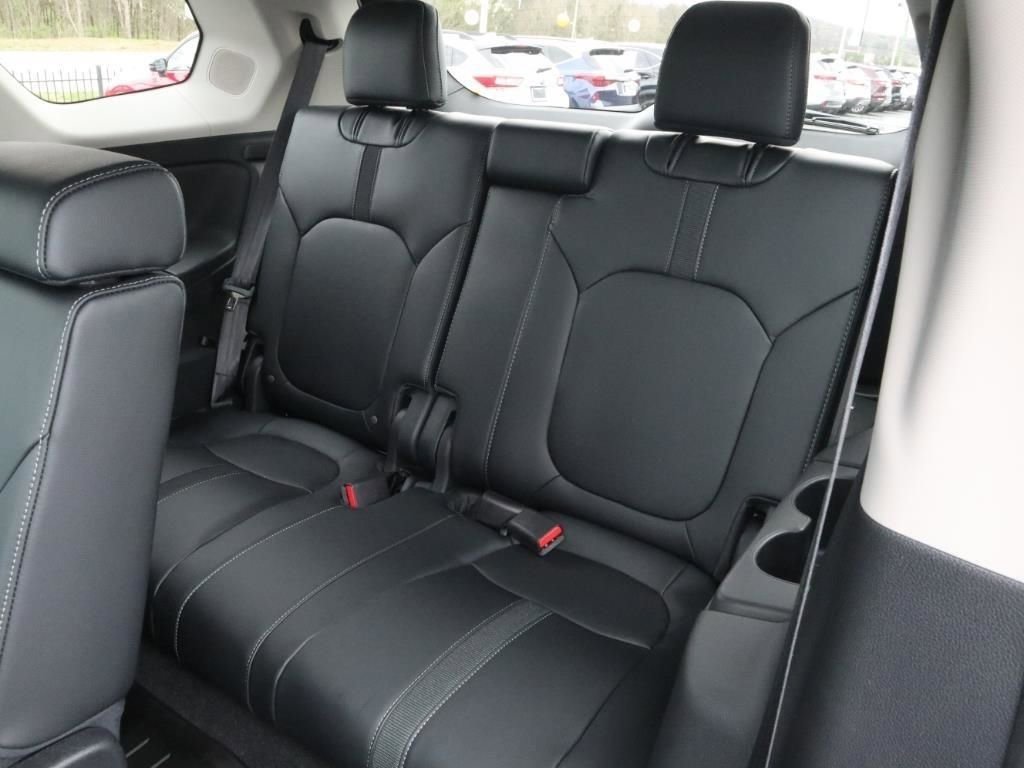 New 2025 Honda Pilot Touring image 10