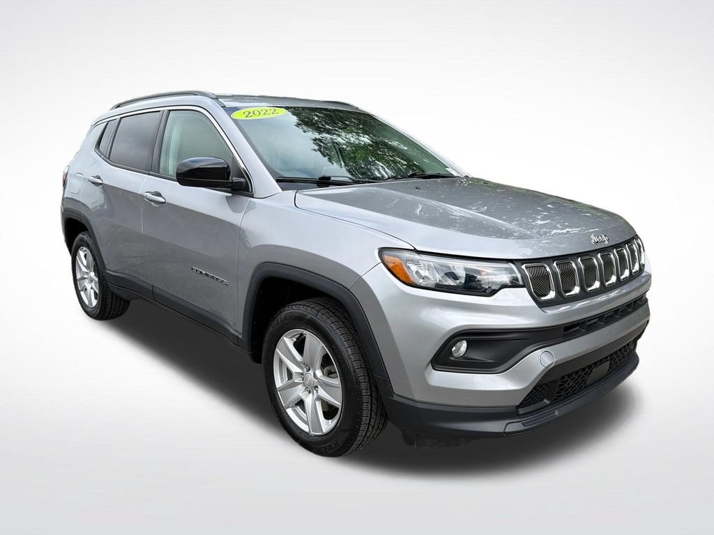 Used 2022 Jeep Compass Latitude AWD/4WD image 8