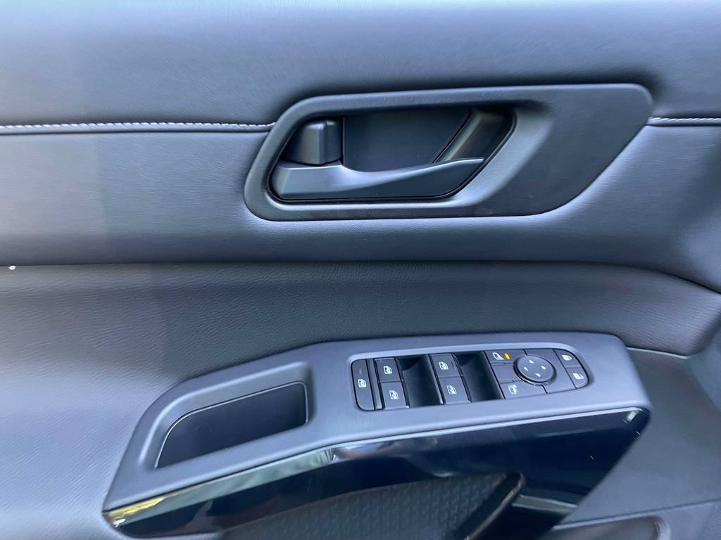 New 2026 Nissan Pathfinder SV FWD image 19