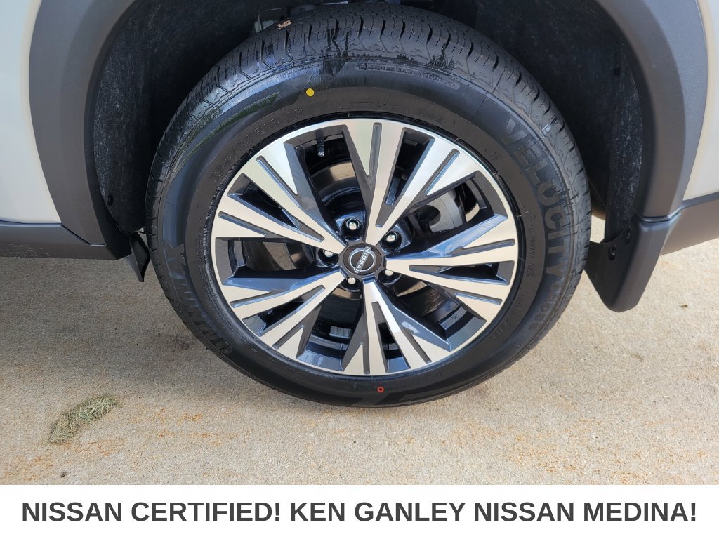 Certified 2023 Nissan Rogue SV w/ SV Premium B Package AWD/4WD image 20