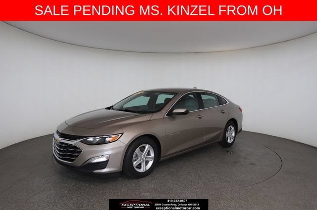 Used 2022 Chevrolet Malibu LS w/ Driver Confidence Package II FWD image 2