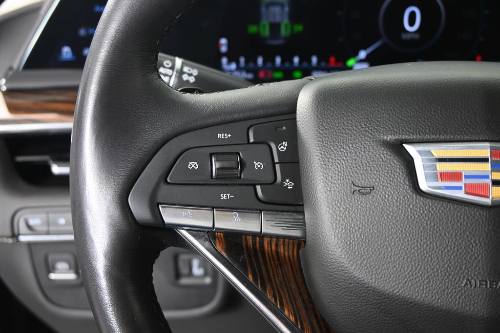 Used 2024 Cadillac Escalade ESV Luxury w/ LPO, Floor Liner Package AWD/4WD image 39