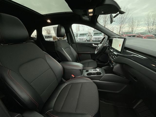 Certified 2024 Ford Escape ST-Line w/ Tech Pack #1 image 26