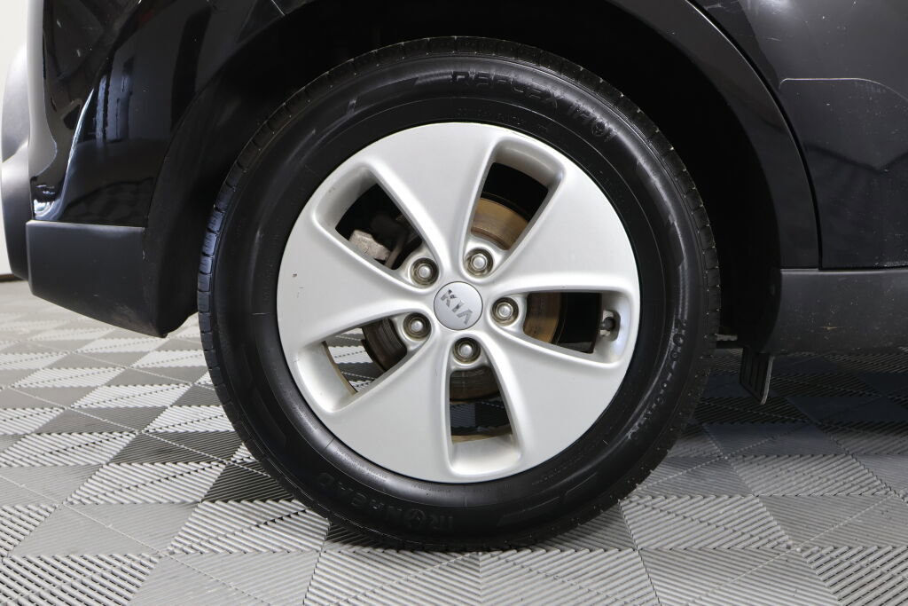 Used 2016 Kia Soul Base image 7