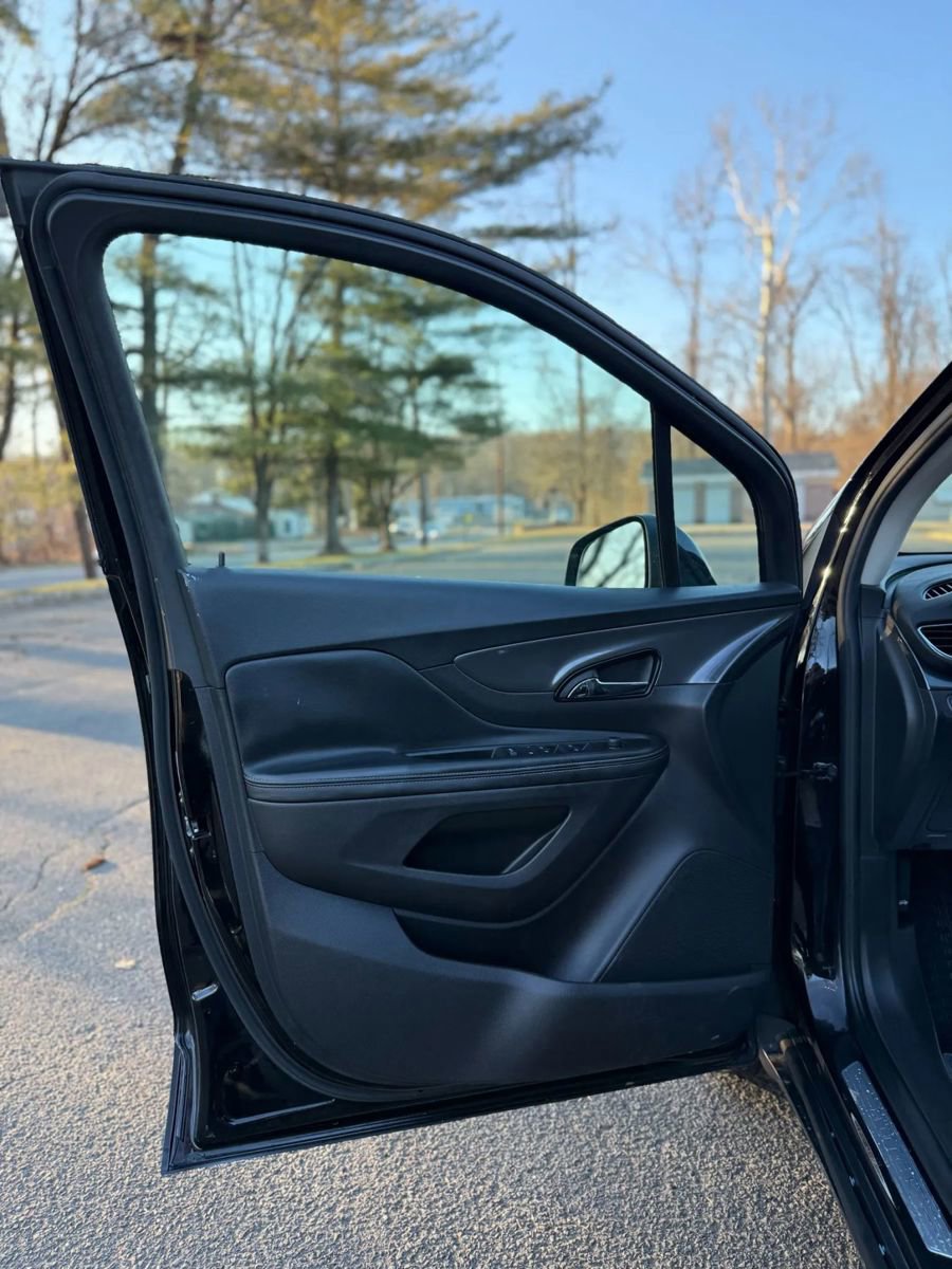 Used 2019 Buick Encore Sport Touring image 14