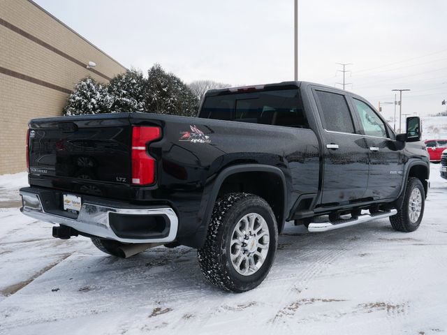 Used 2024 Chevrolet Silverado 2500 LTZ w/ LTZ Convenience Package image 7