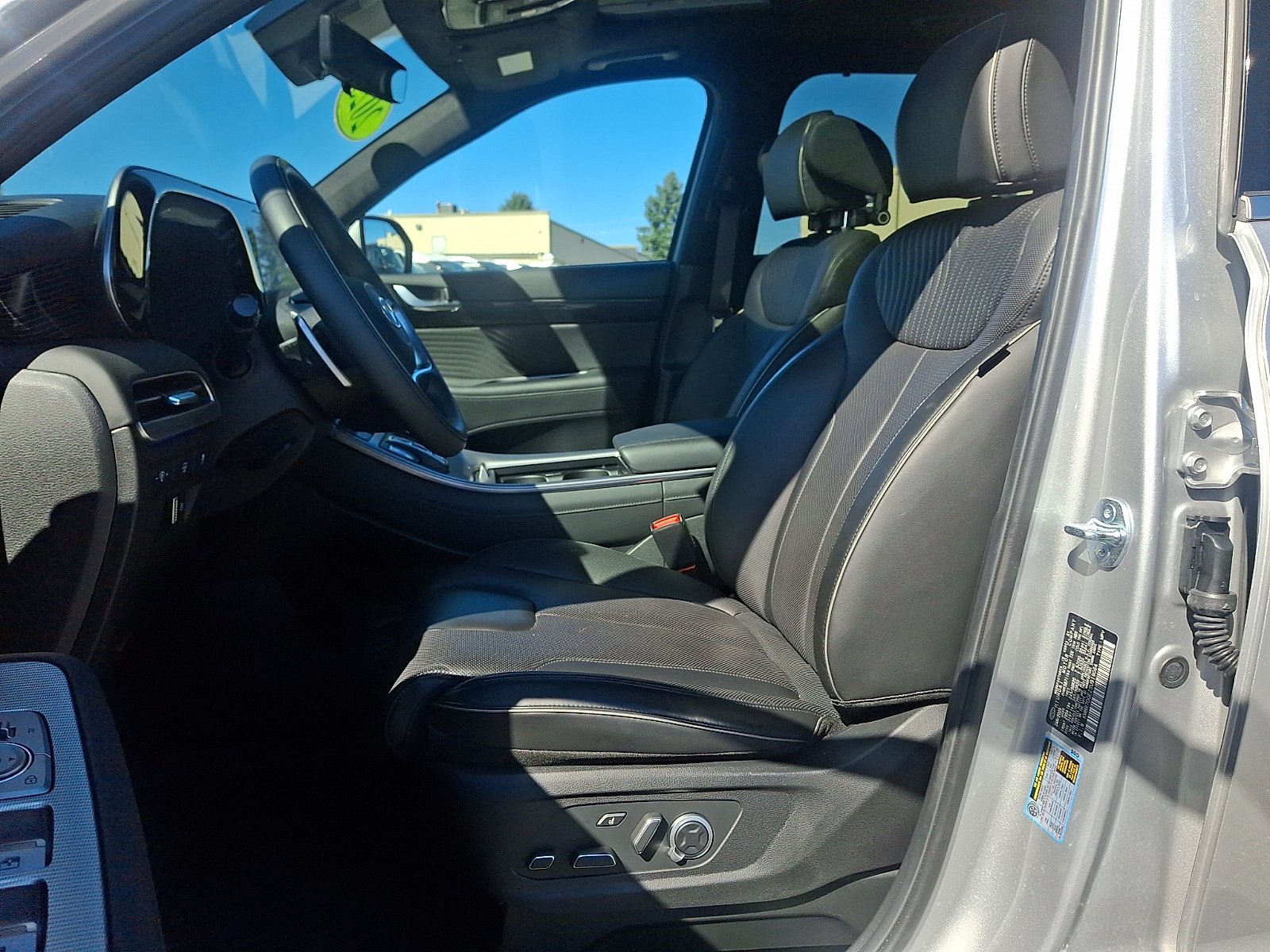 Used 2025 Hyundai Palisade Calligraphy AWD/4WD image 15