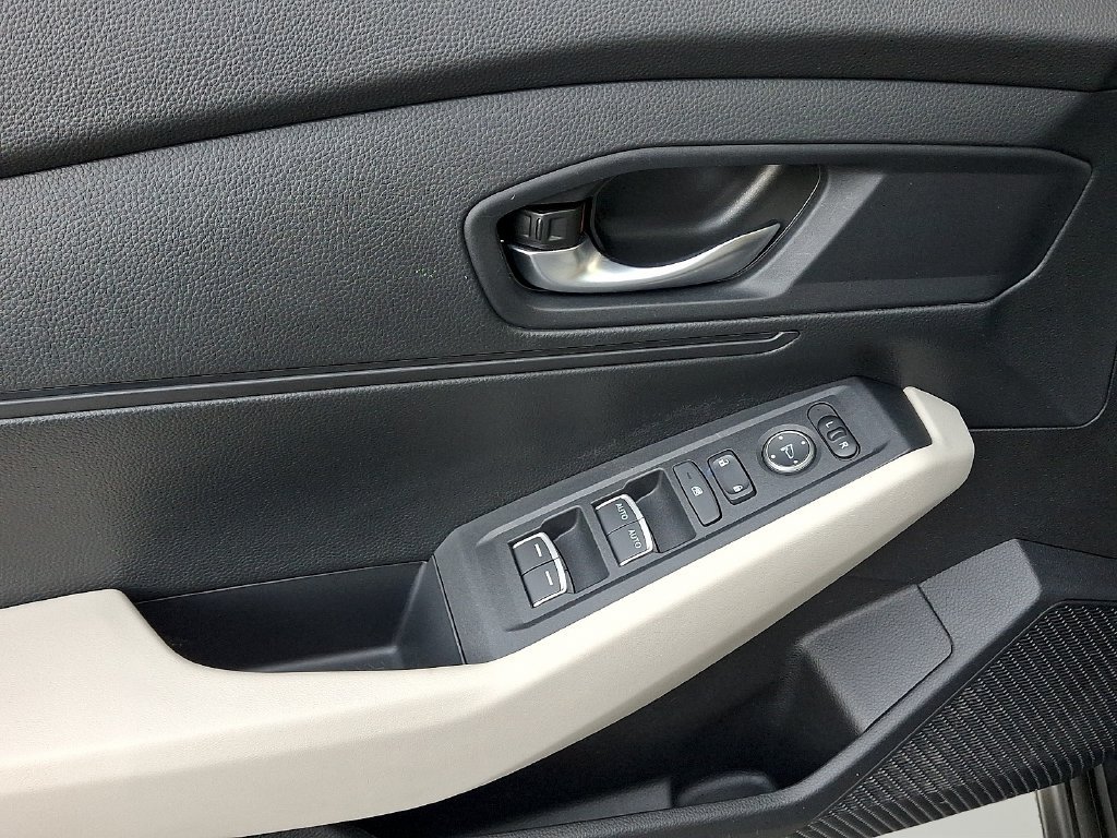 Used 2023 Honda Accord LX image 13
