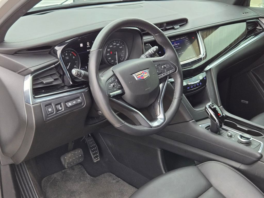 Used 2020 Cadillac XT6 Premium Luxury image 10