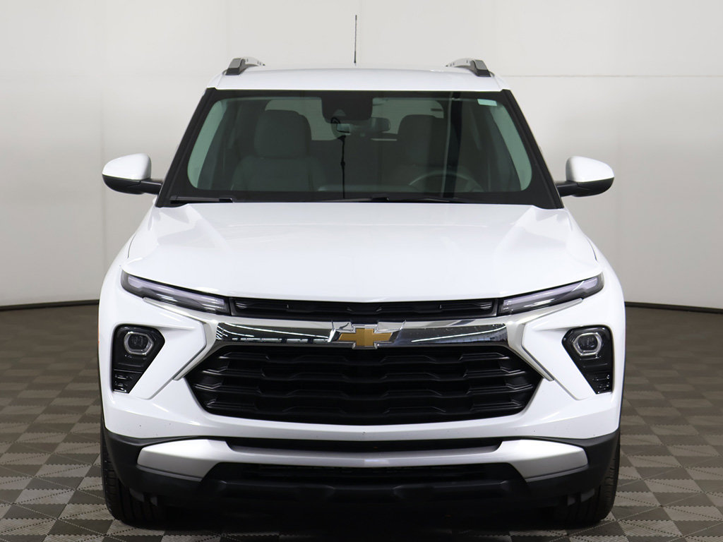 Used 2025 Chevrolet TrailBlazer LT AWD/4WD image 9