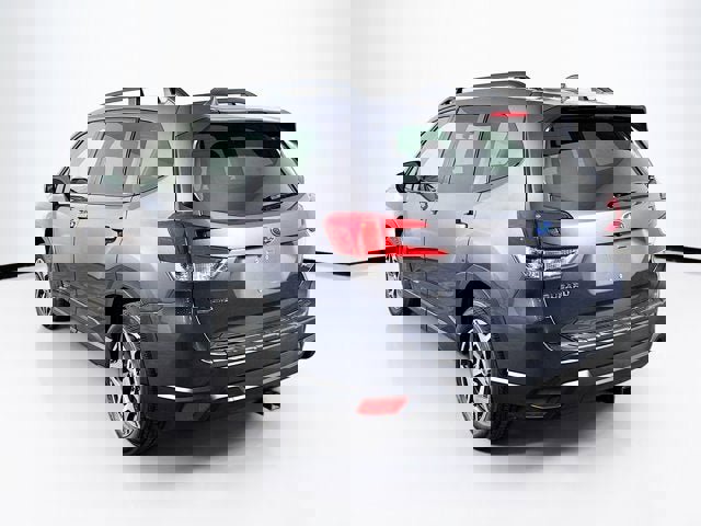 Used 2023 Subaru Forester Premium image 7