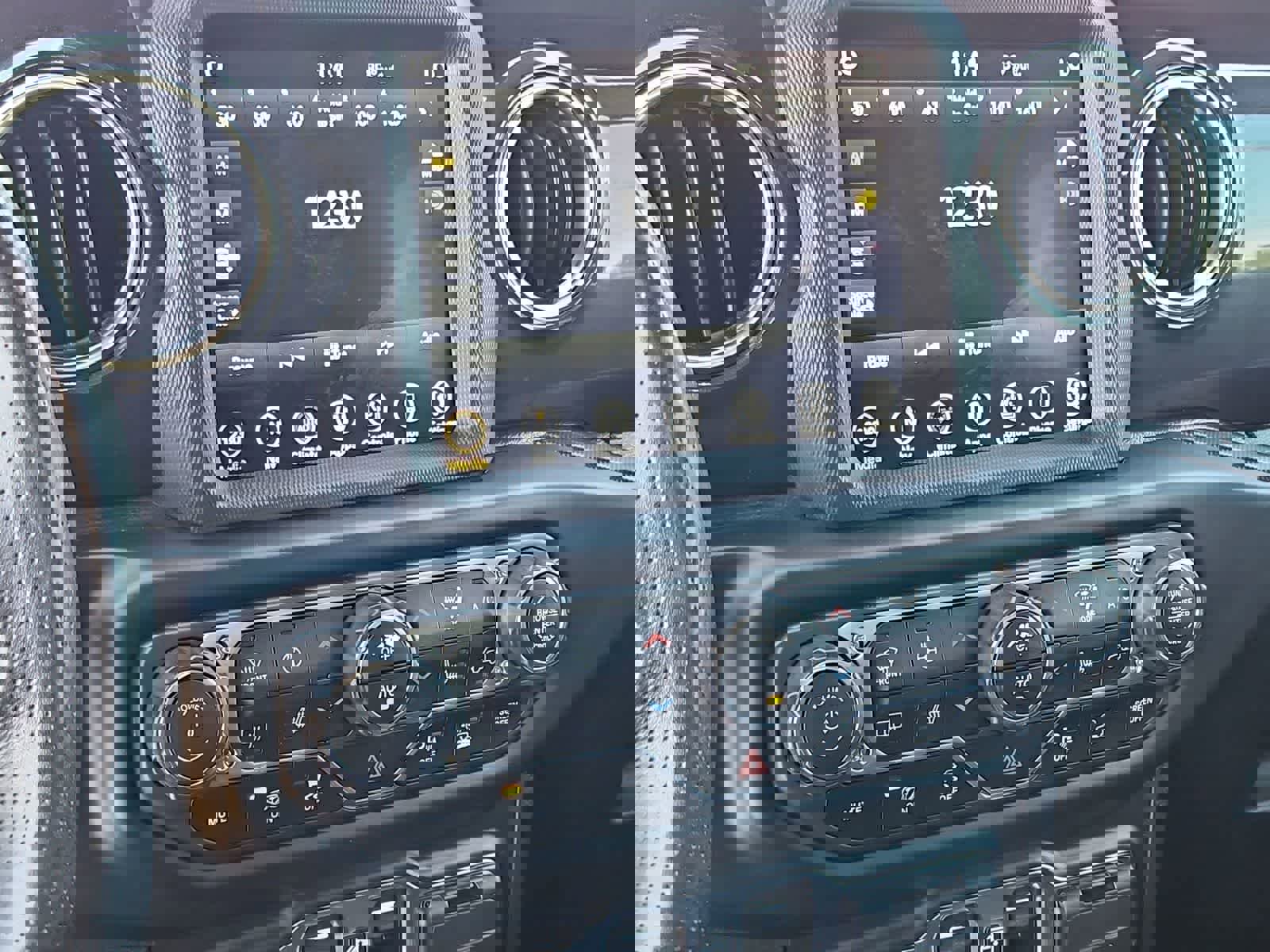 Certified 2022 Jeep Wrangler Unlimited Rubicon image 29