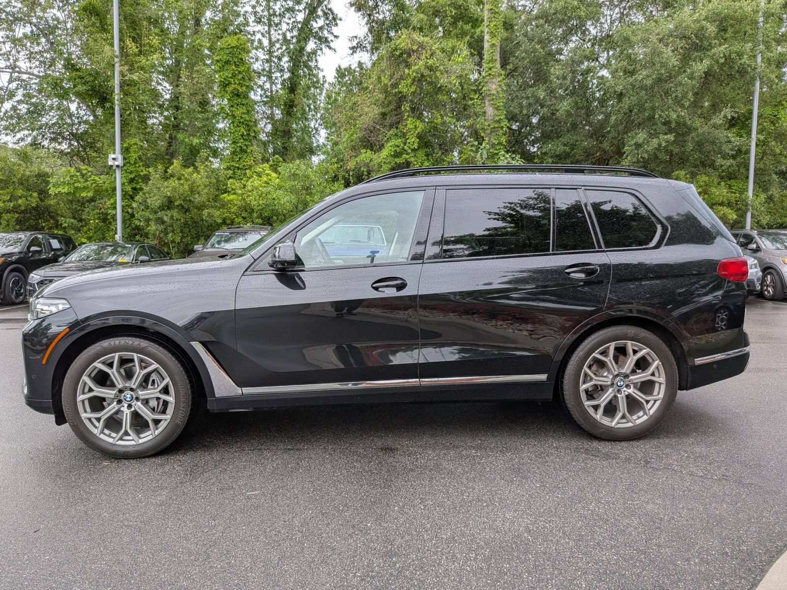 Used 2022 BMW X7 xDrive40i w/ Premium Package AWD/4WD image 6