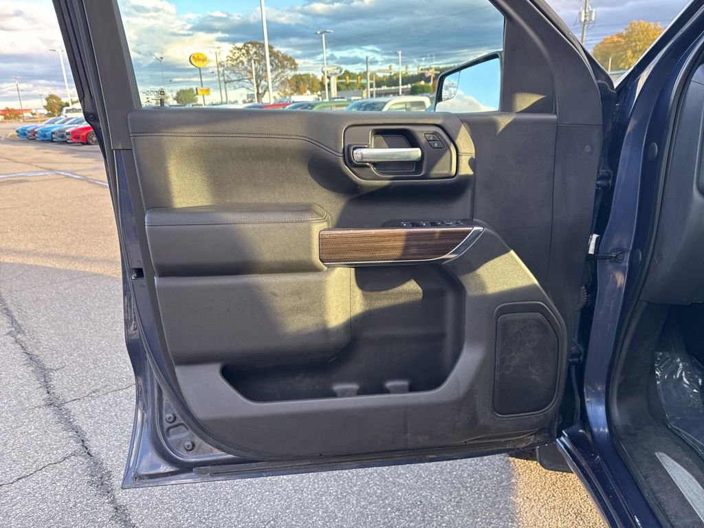 Used 2021 Chevrolet Silverado 1500 LT w/ Z71 Off-Road Package image 13