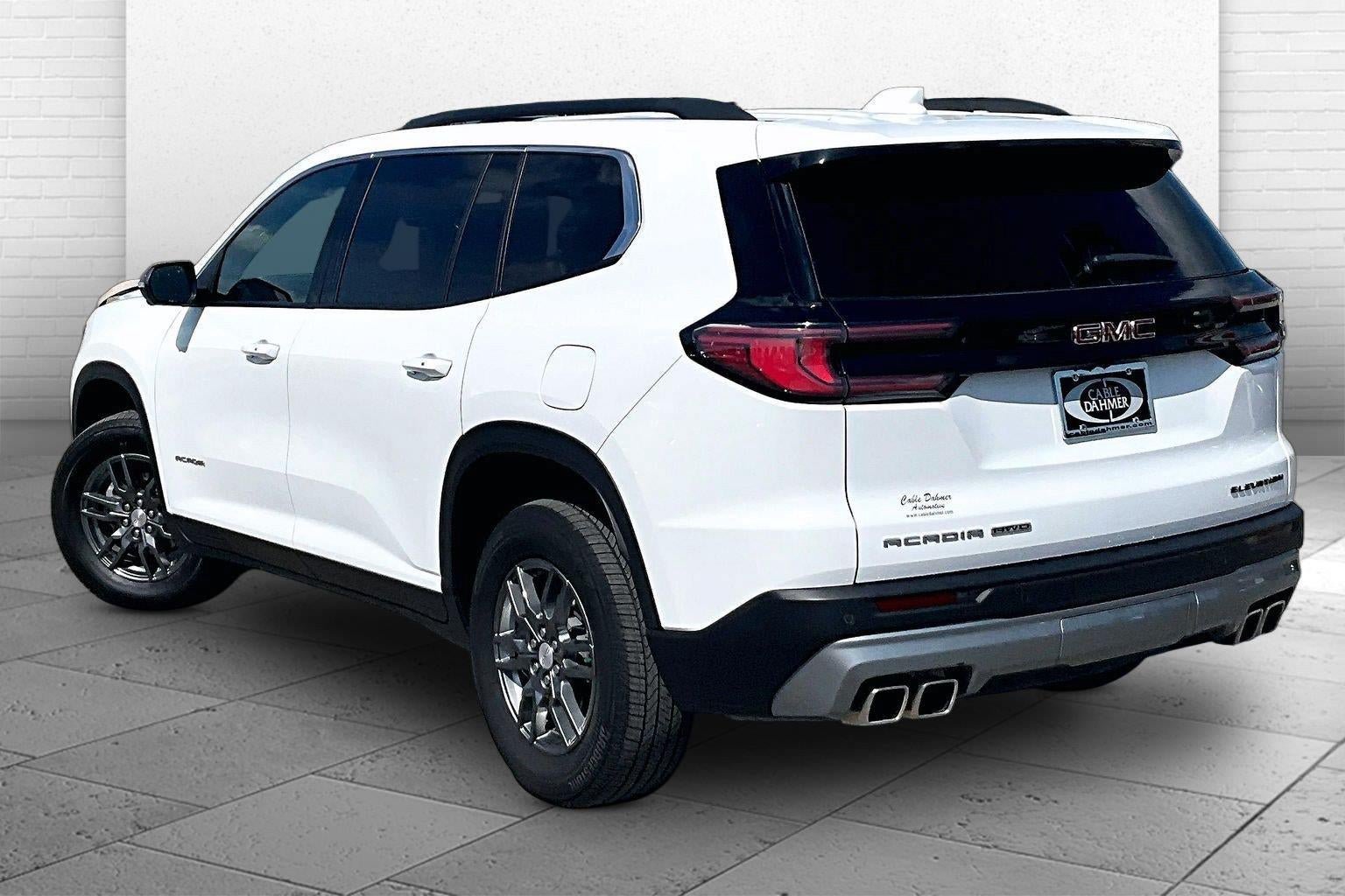 Used 2025 GMC Acadia Elevation AWD/4WD image 10